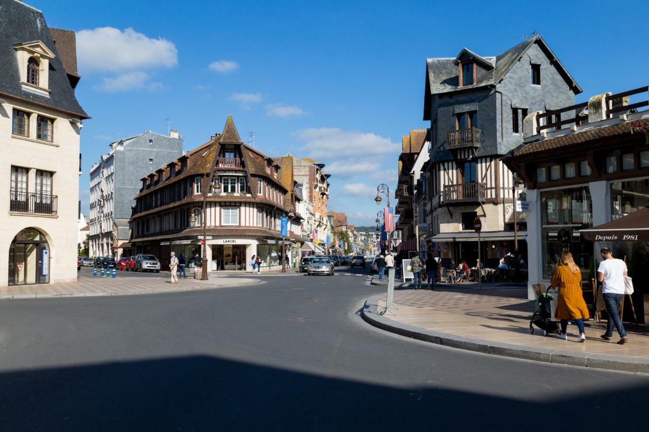 Le Petit * Deauville